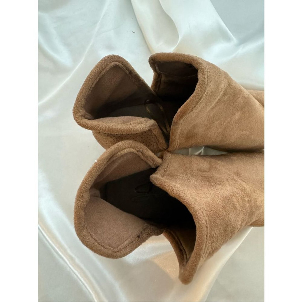 ☔️  Seven Booties - Picture 6 of 8